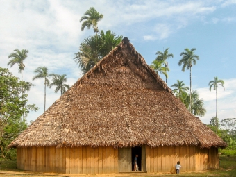 SUB: Traditional indigenous house &quot;maloca&quot; in Caquet&aacute;, Colombia